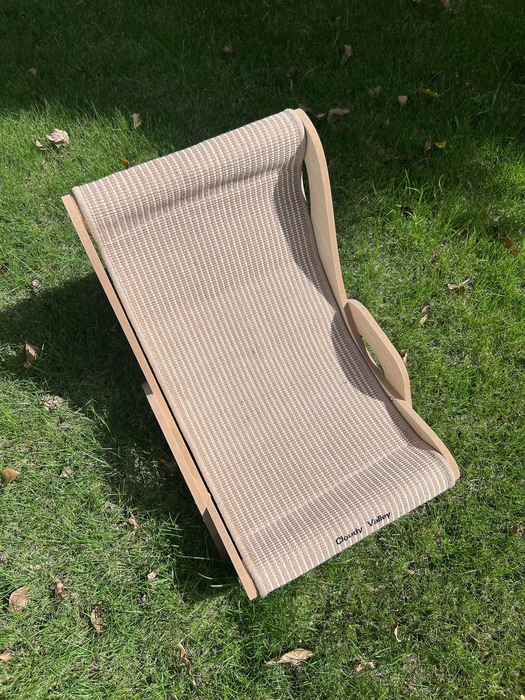 Dog Sofa Bed Indoor Dog Wooden Indoor Elevated Cat Bed with Removable Mattress Cover for Cats, Puppy Puppy or Small Animals (Grey, Medium)